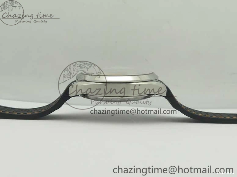 0411 SmoothTexture Aqua Terra 150M Master Chronometers VSF 1:1 Best Edition White Dial Orange Hand on Black Rubber Strap A8900 Super Clone 8011